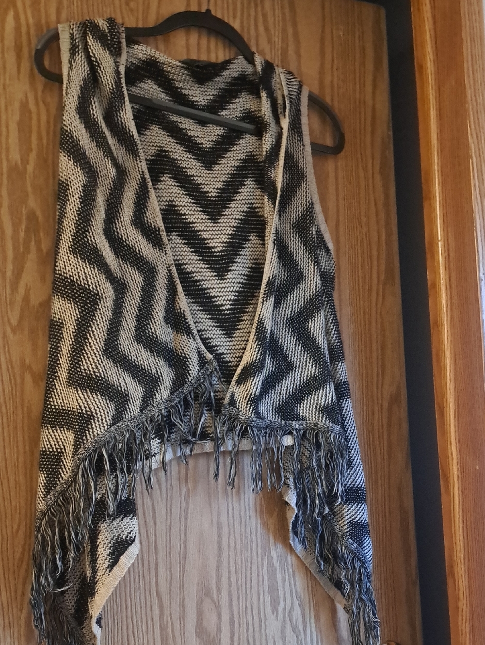 Streetwear Society Black & Cream Zigzag Fringe Knit Vest With Hood